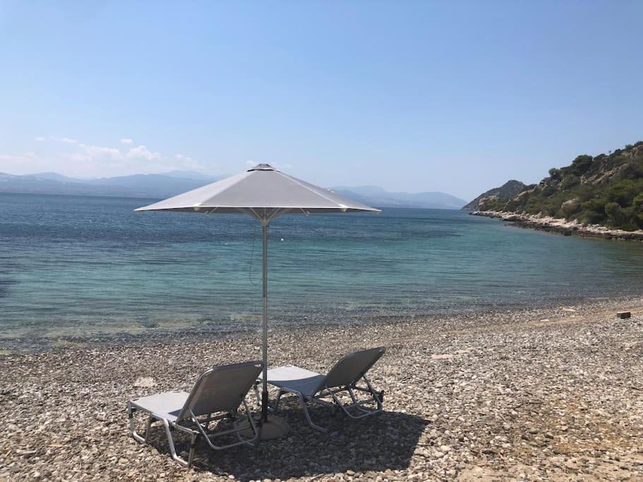 House By The Sea At Skaloma, Loutraki Lago Vouliagmenis Exterior foto