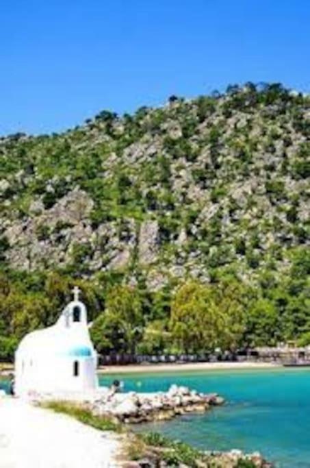 House By The Sea At Skaloma, Loutraki Lago Vouliagmenis Exterior foto